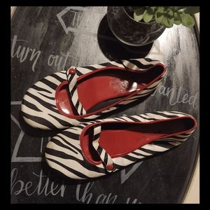 No boundaries zebra print slip on flats